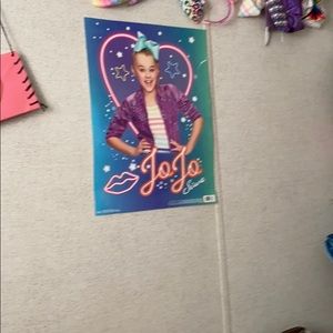 Meet your Posher, Queena